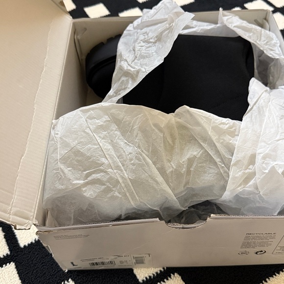 Aldo Black Over-the-Knee Stretch Platform Boots - Picture 7 of 7